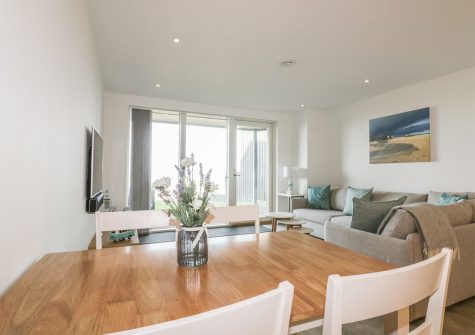The dining area at Chapel Rock View, Perranporth