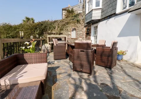 The patio & alfresco dining area at Cherry Orchard House, Mevagissey
