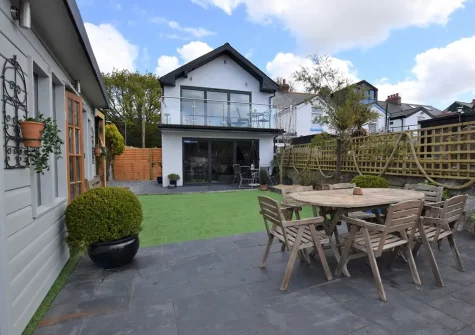 The patio, alfresco dining area & garden at Chill Out At Number 10!, Bideford