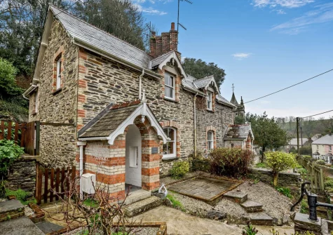 Church Cottage is a charming period cottage finished to a beautiful, comfortable standard just a few minutes drive from picturesque Padstow