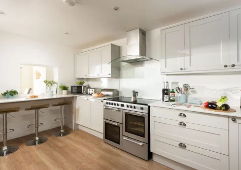 The kitchen at Chy an Mor, Coverack