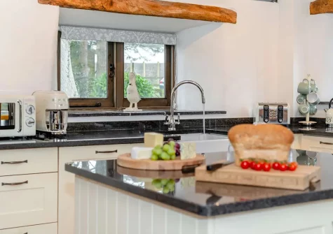 The kitchen at Chy Kerensa, Trewidland