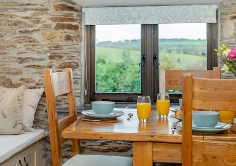 The dining area at Chy Kerensa, Trewidland
