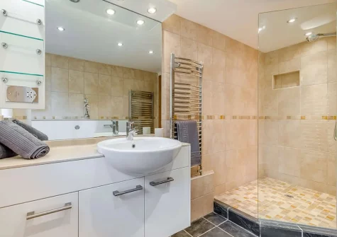 The shower room at Chy Kerensa, Trewidland