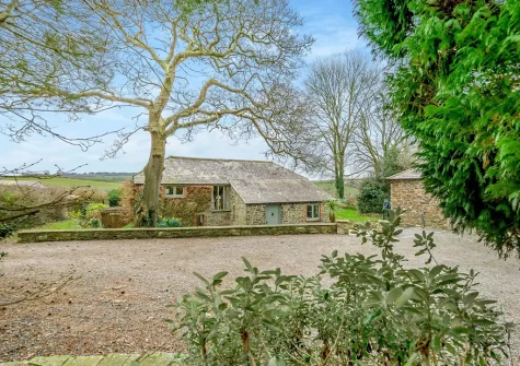 Chy Kerensa is in a tranquil & private location