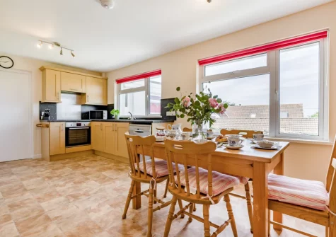 The kitchen & dining area at Chy Lymner, Trevone