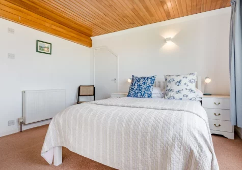 Bedroom #1 at Chy Lymner, Trevone