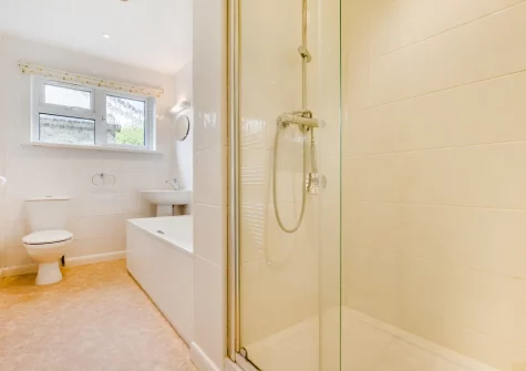 The bathroom at Chy Lymner, Trevone