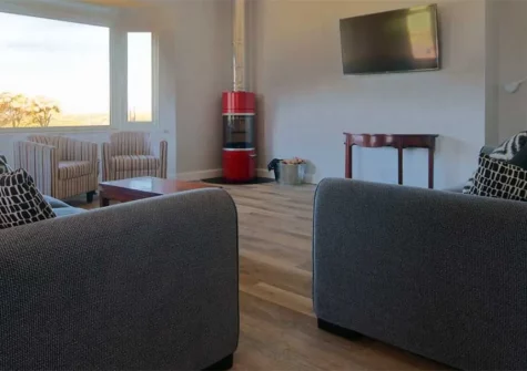 Chynoweth, Crantock is a modern four bedroom three bathroom beach house for eight with superb sea views. Spacious open floorplan, fabulous kitchen with wine fridge, dishwasher, Nespresso etc & gardens with BBQ terrace. Walk to beach, pubs & shops.