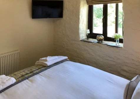 Bedroom #1 at Cider Press Cottage, Fowey