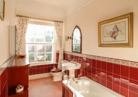The bathroom at Clarence Grey House, Torquay
