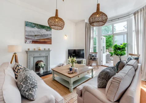 The living room at Cleveland Villa, Instow