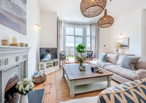 The living room at Cleveland Villa, Instow