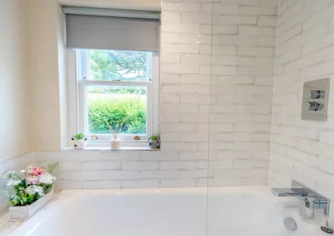 The bathroom at Cleveland Villa, Instow