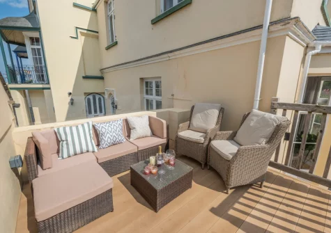 The decked terrace & outdoor sitting area at Cleveland Villa, Instow