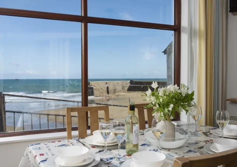 The dining room at Cliff Cottage, Gorran Haven