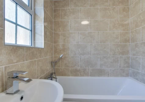 The bathroom at Cliff Top Cottage, Porthleven