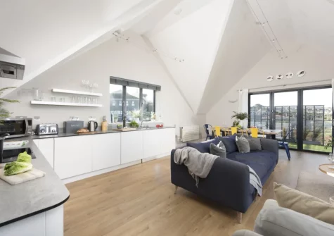 The kitchen at Cloud 10, St Ives