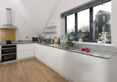The kitchen at Cloud 10, St Ives