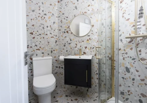 Bedroom #1 en-suite shower room atCloud 10, St Ives