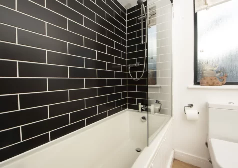 The bathroom at Cloud 10, St Ives