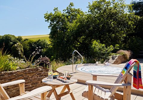 The hot tub at Gitcombe House Country Cottages, Cornworthy