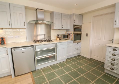 The kitchen at Coastman's Nest, Trenance