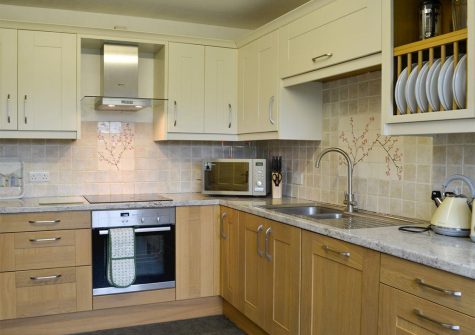 The kitchen at Coaxdon Barn, Weycroft