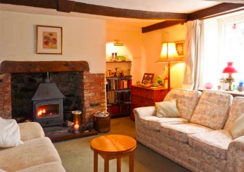 The living area at Coles Cottage, Derriton