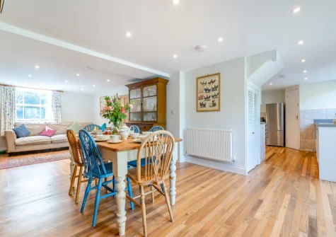 The living & dining area at Coliza Farm, St Mewan