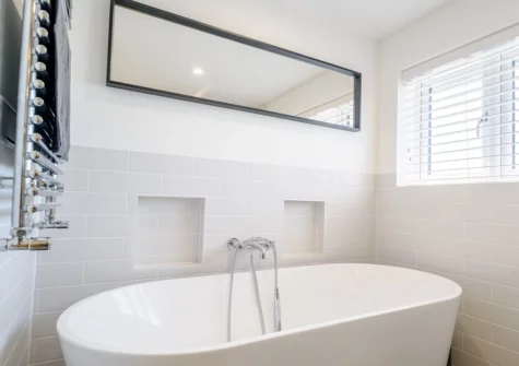 The bathroom at Comrie, Bude