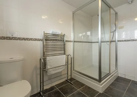 The shower room at Copperhouse View, Hayle