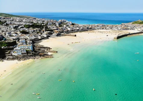 St Ives offers a whopping six beaches to discover, all with fine, soft yellow sand & tropical coloured water.