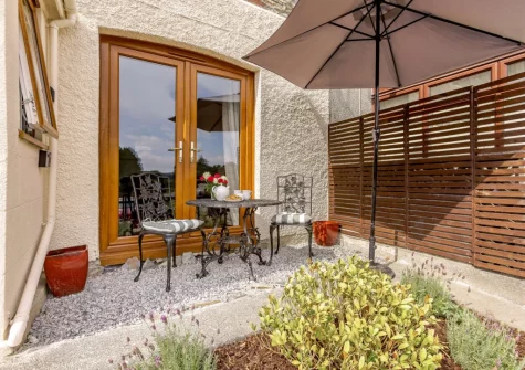 The outdoor sitting area at Coppermoor, Horrabridge