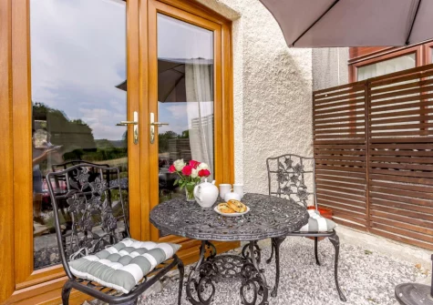 The outdoor sitting area at Coppermoor, Horrabridge