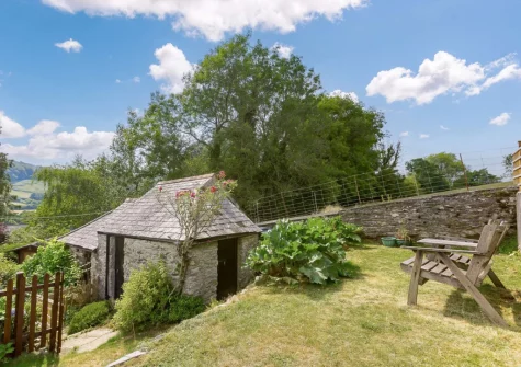 The garden & outdoor sitting area at Coppermoor, Horrabridge