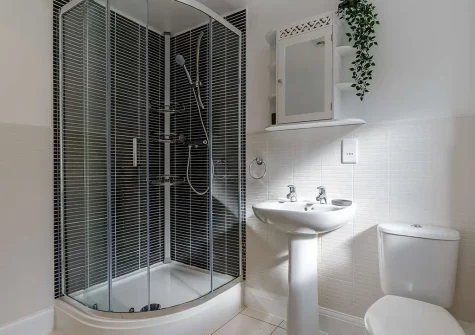 Bedroom #1 en-suite shower room at Cove View, Porthtowan