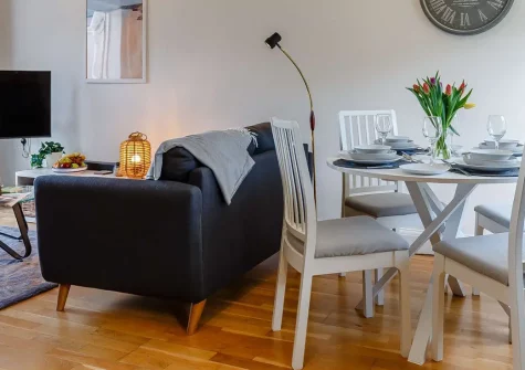 Cove View, Porthtowan is a contemporary first-floor apartment with stunning sea views, just steps from golden sands. Featuring two elegant bedrooms, a stylish open-plan living space & a sea-view balcony, it makes a great base for exploring Cornwall.