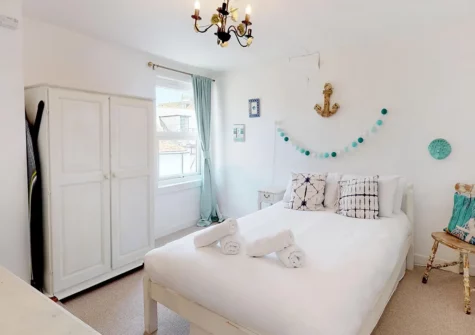Bedroom #2 at Crab Shack Apartments, Teignmouth