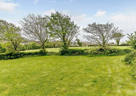 The enclosed garden at Crabbe Cottage, Poughill
