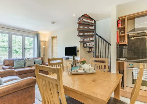 The living & dining area at Creekside, Little Petherick