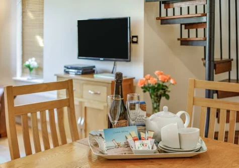 The dining area at Creekside, Little Petherick