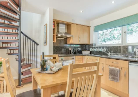 The kitchen & dining area at Creekside, Little Petherick
