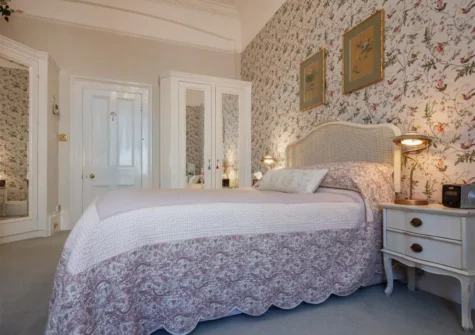 The bedroom at Crescent Lookout, Torquay