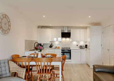 The kitchen & dining area at Cribber Point is an ideal base for exploring Newquayy's fabuolous sandy beaches and everything the town has to offerCribber Point, Newquay