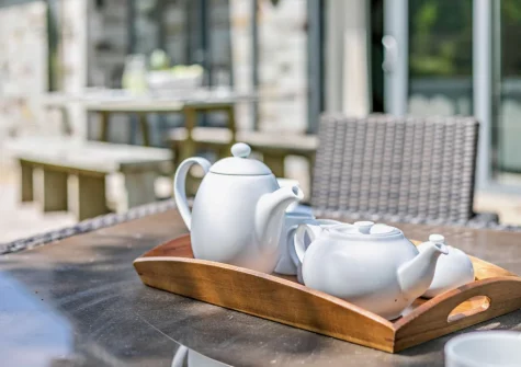 The alfresco dining area & garden at Crigmorrick, Trevone
