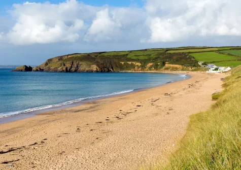 Crofty is an ideal base for visiting Praa Sands and exploring everything Cornwall has to offer