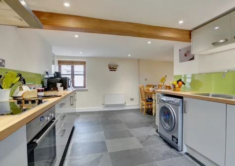 The kitchen at Cross Farm Cottage, Braunton