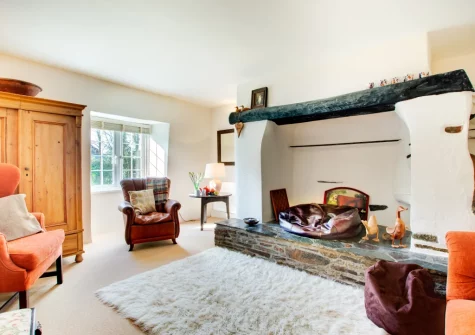 The cozy snug at Cross House, St Issey