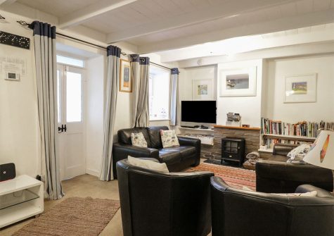 The living area at Daisy Cottage, Rose